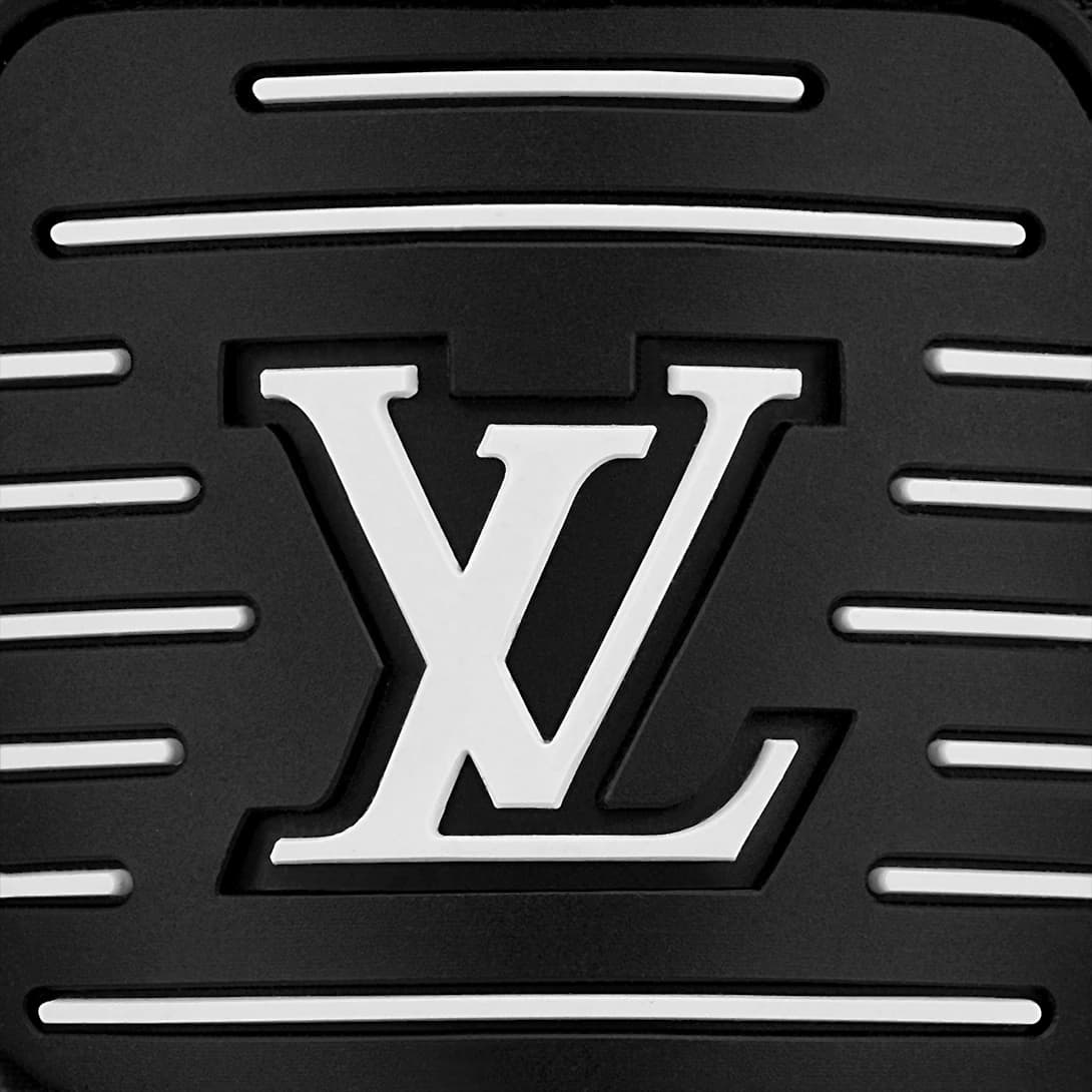 products/sneaker-lv-trainer-preto/06.webp